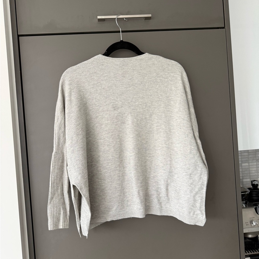 Babaton | Aritzia Grey V-Neck Sweater - Picture 3 of 11